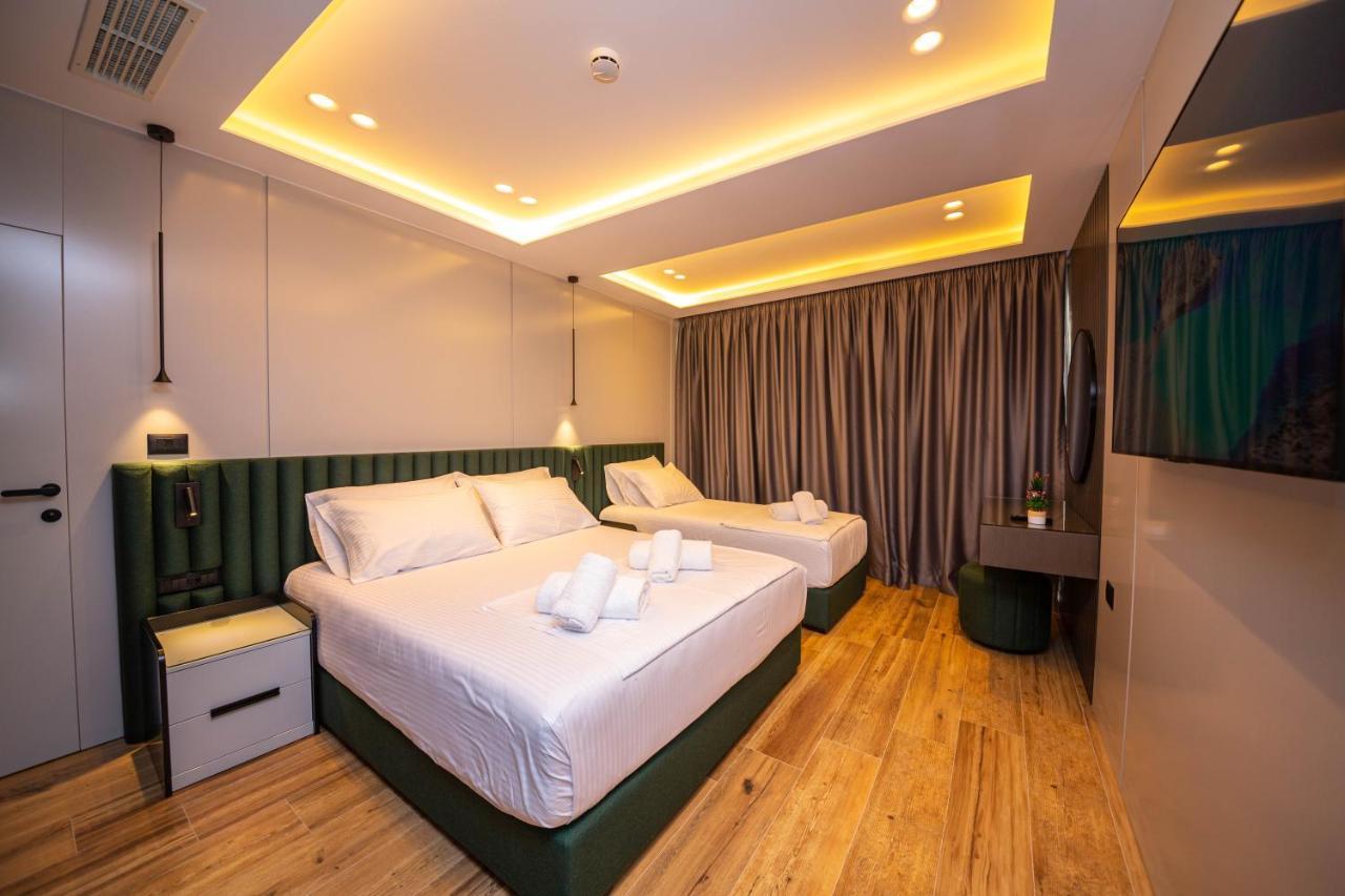Hotel Lili-1 Sarandë Eksteriør bilde